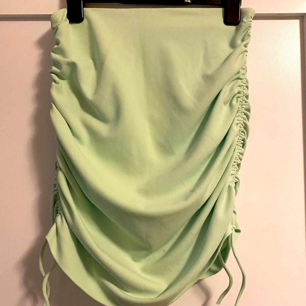 Zara Ruched Mint Skirt 💚